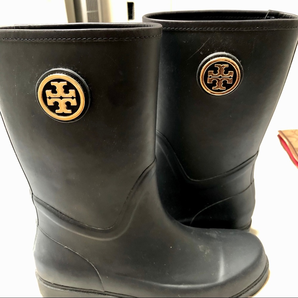 Tory Burch Navy Rubber Rain Boots